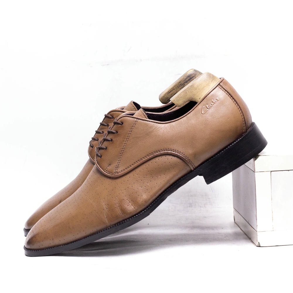Giày Mã 0L36 - Hiệu CLARKS