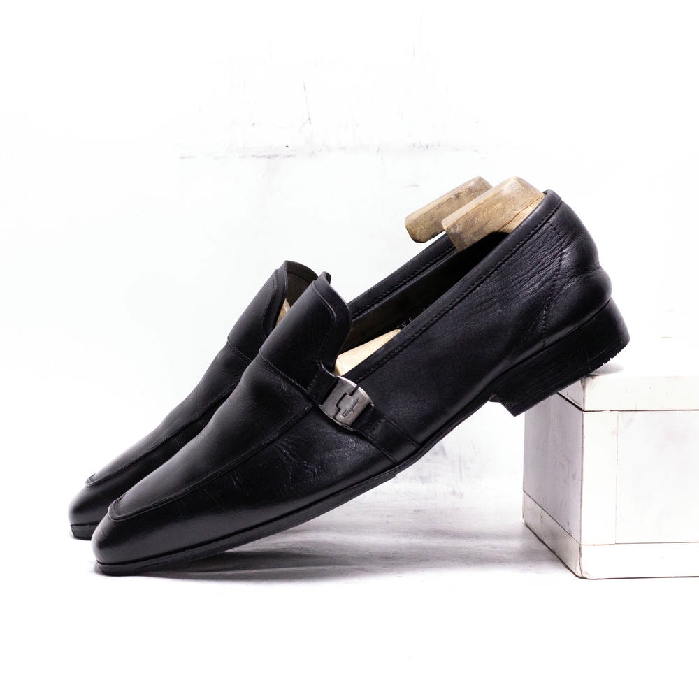 Giày Mã 2L39 - Hiệu FERRAGAMO