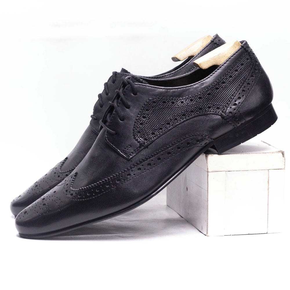 Giày Mã 1Q36 - Hiệu KURT GEIGER